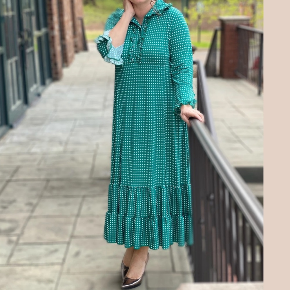 Green dot Zadie B’s dress. Sized Medium. Sold out on website. Pretty!